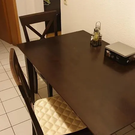 Lejlighed Schones 1 Mit Parkplatz Neukirch (Tubingen)