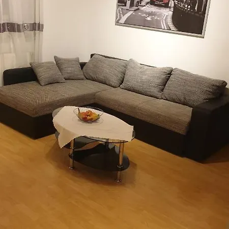 Lejlighed Schones 1 Mit Parkplatz *